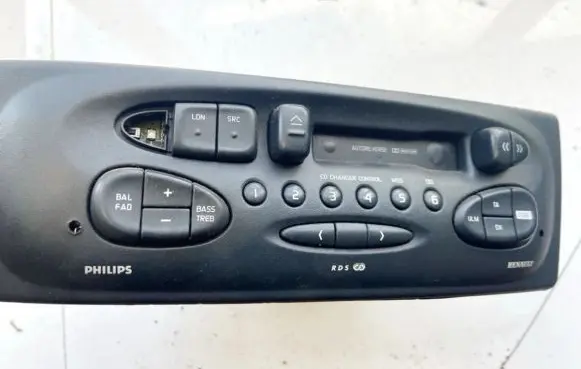 Renault Scenic I Radio/CD/DVD/GPS head unit 7700426412 902221459624