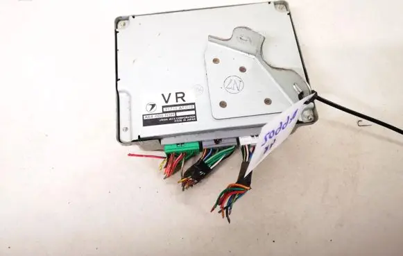 Subaru Impreza I Engine control unit/module 31711af010 a64-000r3h