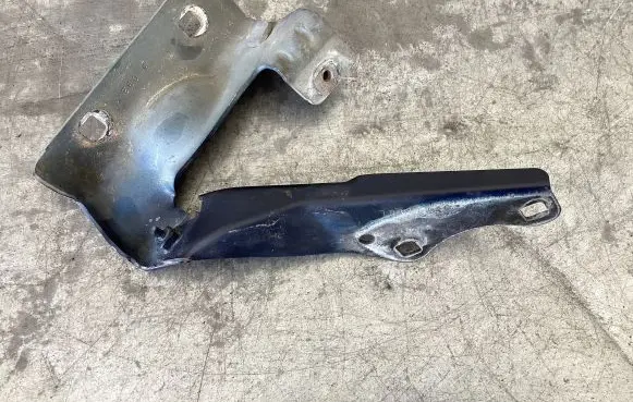 Cadillac CTS Engine bonnet/hood hinges 257011181 3041