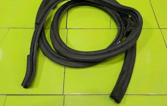 Mini One - Cooper Cabrio R52 Trunk rubber seal (body) 12AB2