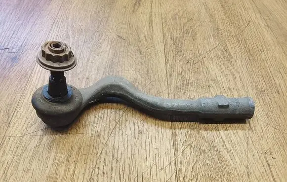Porsche Macan (95B) Steering tie rod end 4G0423812A