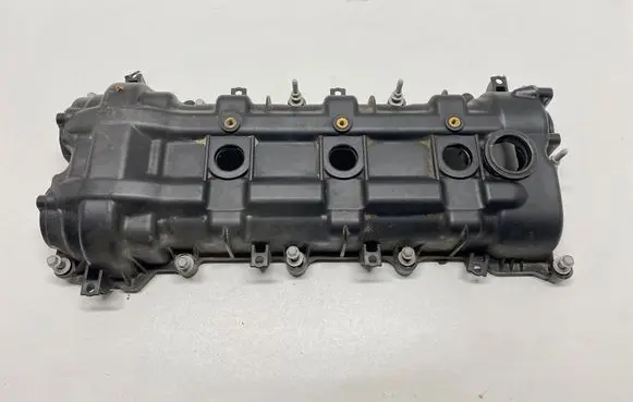 Dodge Challenger Rocker cam cover 05184068AN