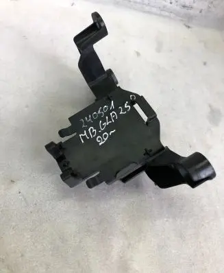 Mercedes-Benz GLA H247 Battery bracket A2475452901