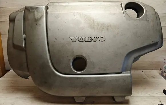Volvo V70 Engine cover (trim) 