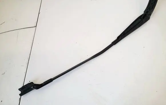 Opel Astra K Front wiper blade arm 39149321
