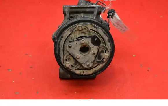 Dacia Dokker Air conditioning (A/C) compressor (pump) 926008367R
