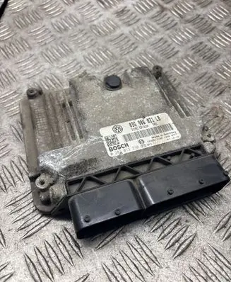 Skoda Octavia Mk2 (1Z) Engine control unit/module 03G906021LB 0281013238 1039S17180