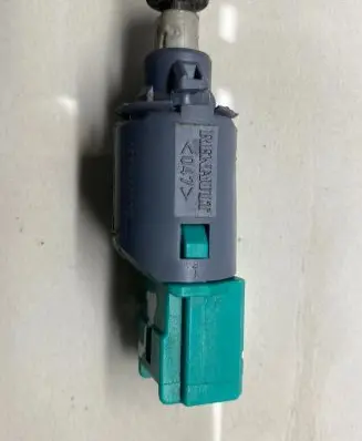 Renault Trafic III (X82) Brake pedal sensor switch 253250007R 9025J