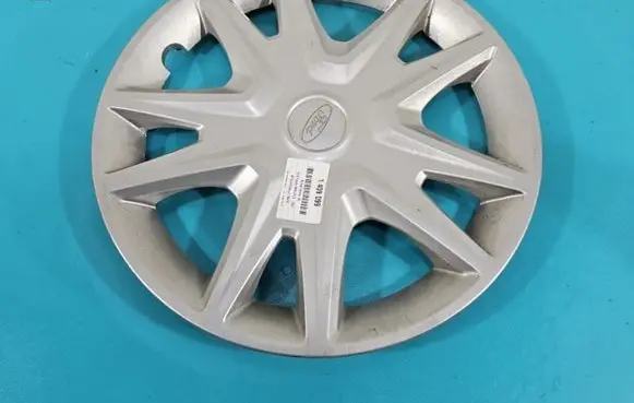 Ford Fiesta R16 wheel hub/cap/trim H1BC-1130-CB IMPRK1409099