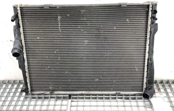 BMW 1 E81 E87 Coolant radiator 7521931