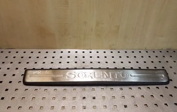 KIA Sorento Front sill trim cover 858863E000