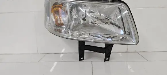 Volkswagen Transporter - Caravelle T5 Headlight/headlamp 7H1941018N 0301191302 13661367