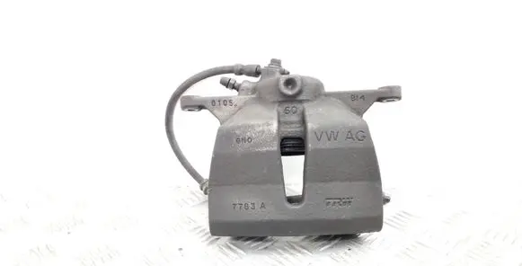 Volkswagen PASSAT B8 Front brake caliper 7783A