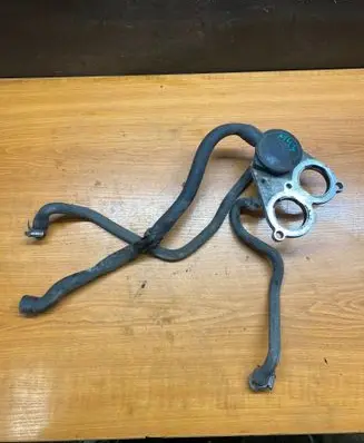 BMW 3 E36 Breather/breather pipe/hose 1739646 9796641