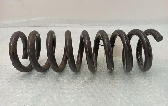 Mercedes-Benz E W212 Rear coil spring