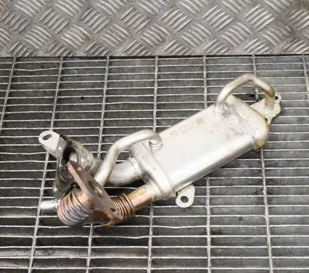 Nissan Qashqai EGR valve cooler 60110606C 147357324R
