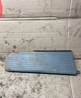 Audi A6 S6 C4 4A Foot rest pad/dead pedal 4A1864777