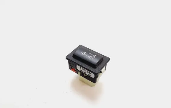Tailgate opening switch