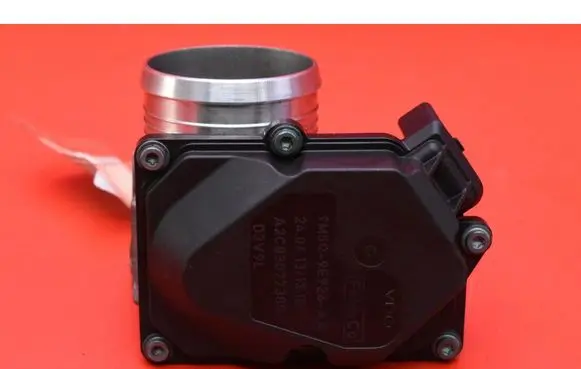 Ford Kuga II Throttle body valve 9M5Q9E926AA