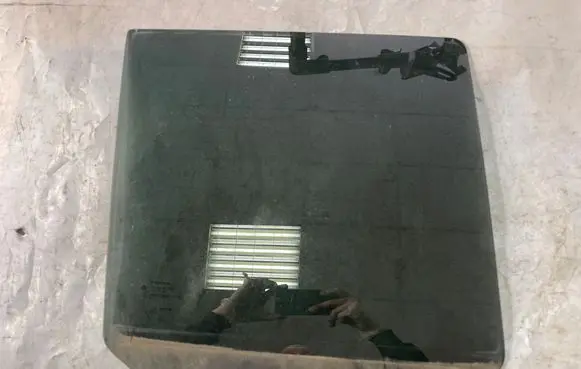 Jeep Compass Rear door window glass