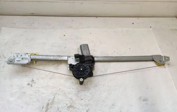 Renault Trafic I Front door window regulator with motor 37103001