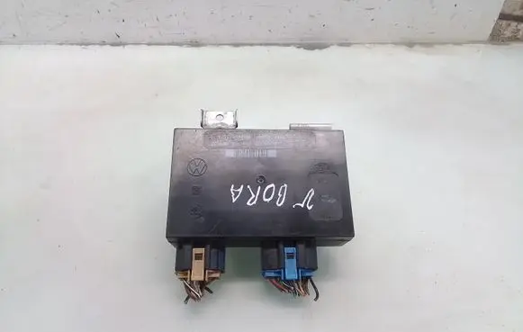 Volkswagen Bora Comfort/convenience module 1J0959799AH