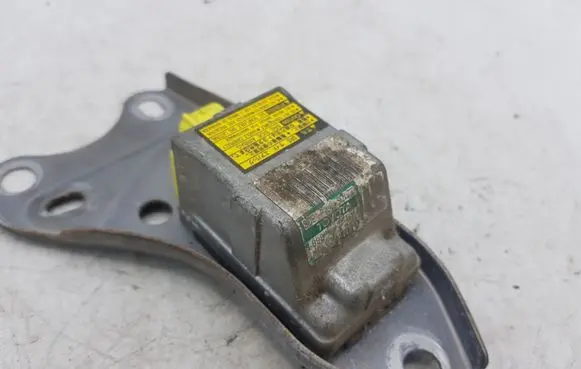 Toyota Avensis Verso Airbag control unit/module 8988044010