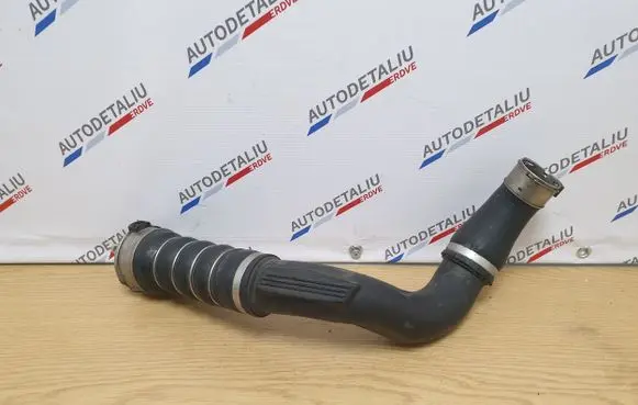 BMW 2 F45 Intercooler hose/pipe 8616212 13718616212