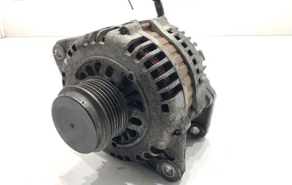 Opel Astra H Generator/alternator 