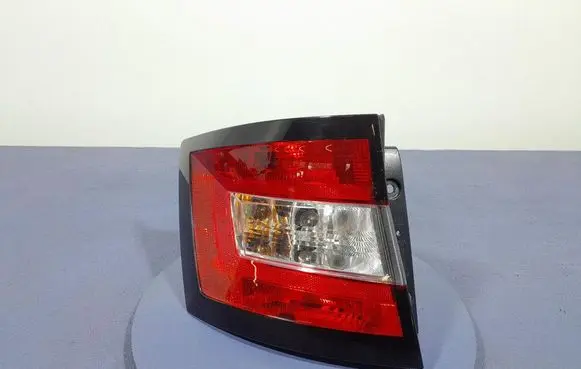 Skoda Fabia Mk3 (NJ) Rear/tail lights 6V9945095