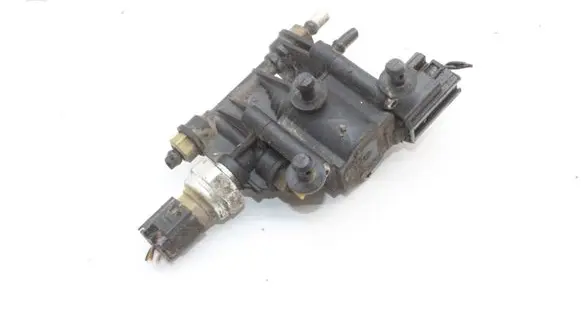 Land Rover Range Rover Sport L320 Air suspension control unit module (rear) RVH000046