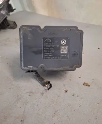 Volkswagen Caddy ABS Pump 1K0907379BD 28561052243 10096103423