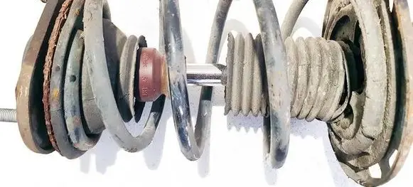 Toyota Avensis T270 Front coil spring