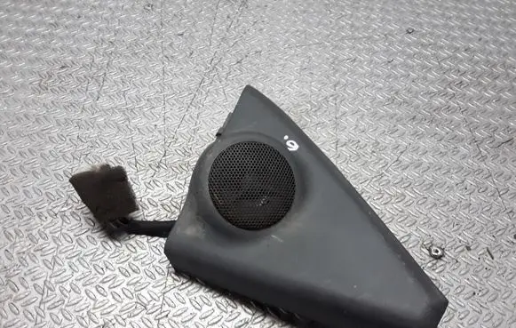 Hyundai Santa Fe Front door high frequency speaker 8766026020