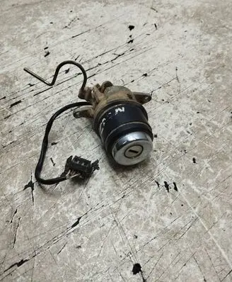 Audi 100 S4 C4 Tailgate exterior lock 