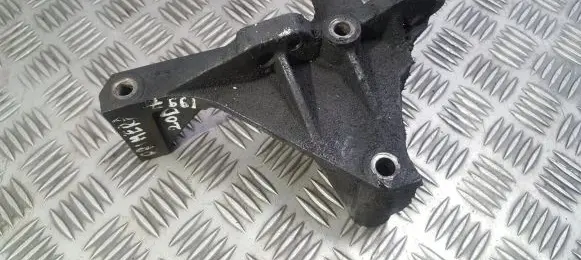 Nissan Primera Engine mounting bracket dd0959