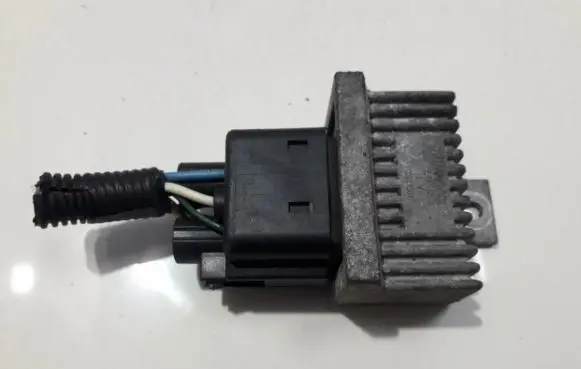 Renault Laguna I Glow plug pre-heat relay 7700115078