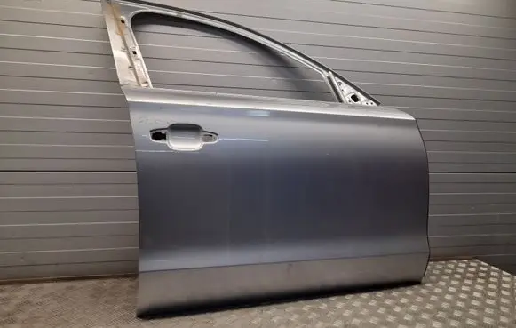 Audi A8 S8 D4 4H Front door