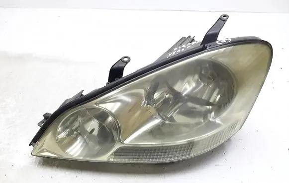 Toyota Avensis Verso Headlight/headlamp koito4433
