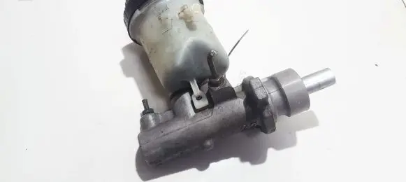 Volvo S40, V40 Master brake cylinder L481373