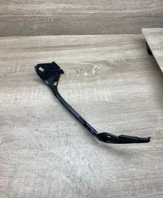 Mercedes-Benz B W245 Bumper support mounting bracket corner A1698850363 LEFTSIDE