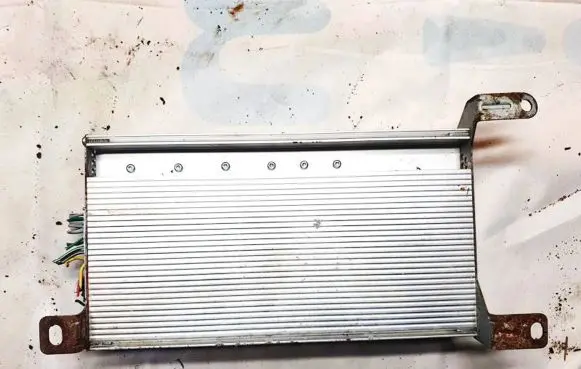 Chrysler Pacifica Sound amplifier 05082009ad 36670c