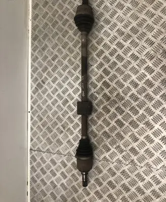 Fiat 500L Front driveshaft