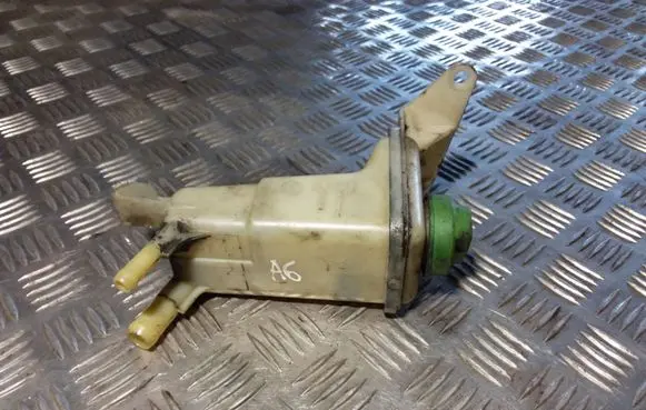 Power steering fluid tank/reservoir