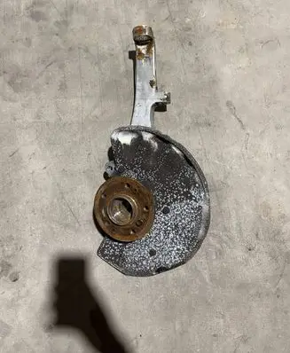 Mercedes-Benz ML W166 Front wheel hub 16610