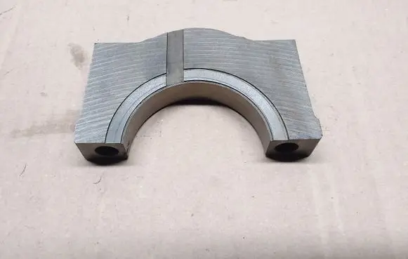 Volkswagen Golf V Crankshaft Holder 021T