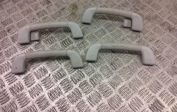 Lexus RX 330 - 350 - 400H A set of handles for the ceiling 