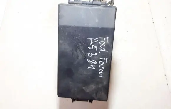 Ford Focus Fuse box set 518276100
