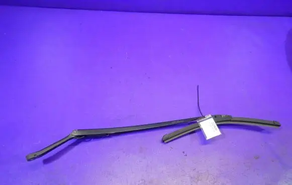 Alfa Romeo GTV Front wiper blade arm