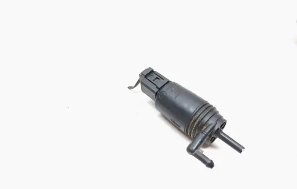 BMW 5 E60 E61 Windscreen/windshield washer pump 8377612 67128377612
